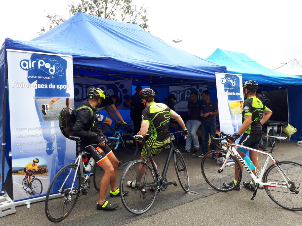 Nombreux cyclistes présents sur le stand